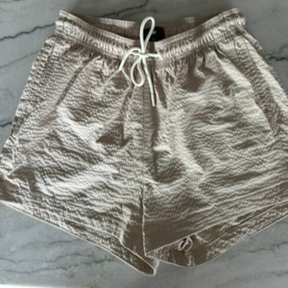 H&M MENS SEERSUCKER SWIM  SHORTS SIZE MED. - Picture 5 of 8